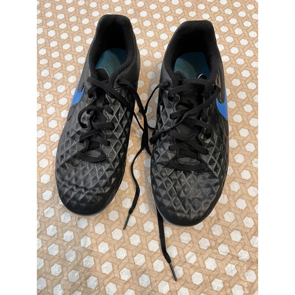 Nike Tiempo Legend 8 Club Soccer Cleats Black Blue AT6107-090 Size 6Y